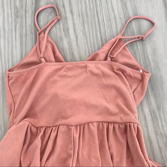 🔻🔻New with tag urban outfitters mauve rose romper - Picture 3 of 5